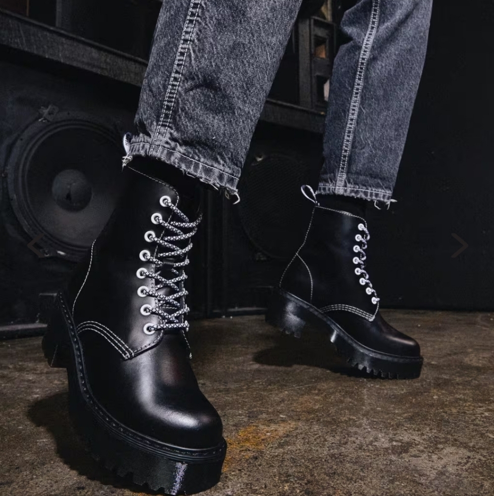 Dr. Martens High Leather Boots-Shriver